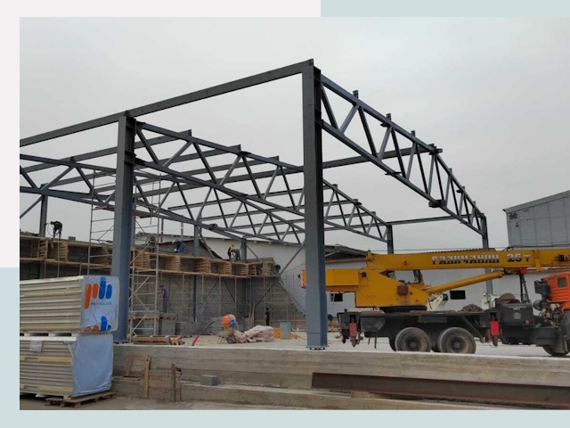 Строительство цехов в Анжере-Судженске